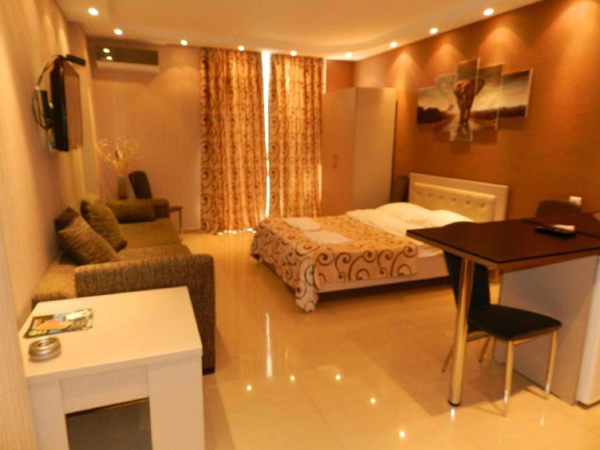Apart Hotel Black Sea Towers Batumi Esterno foto