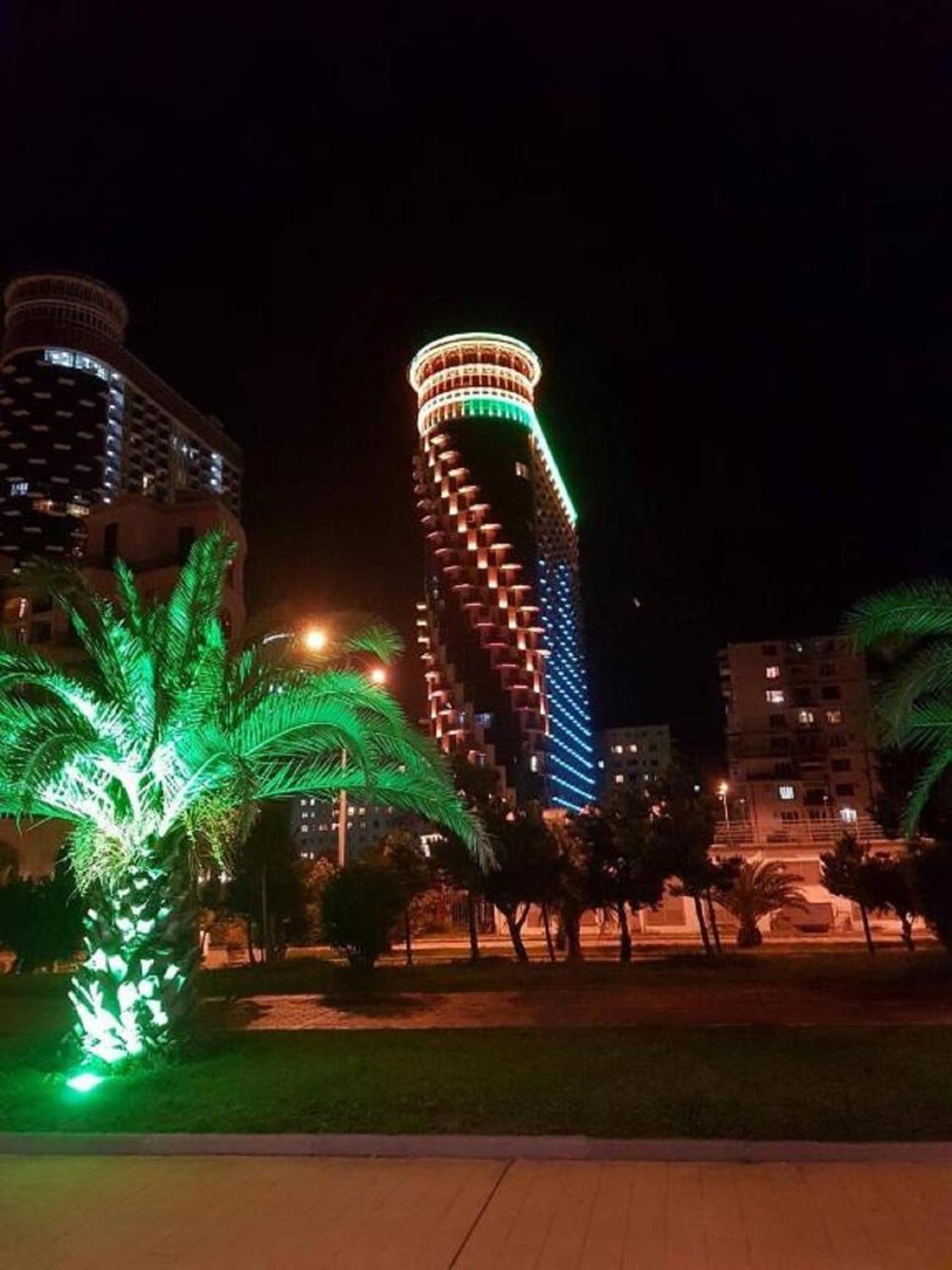 Apart Hotel Black Sea Towers Batumi Esterno foto